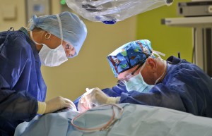 operacja wszczepienia implantu s³uchu